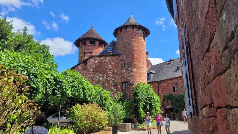 Collonges-la-Rouge