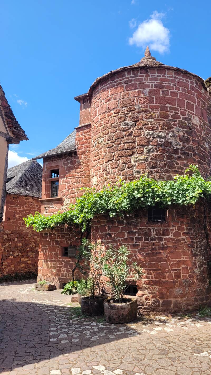 Collonges-la-Rouge