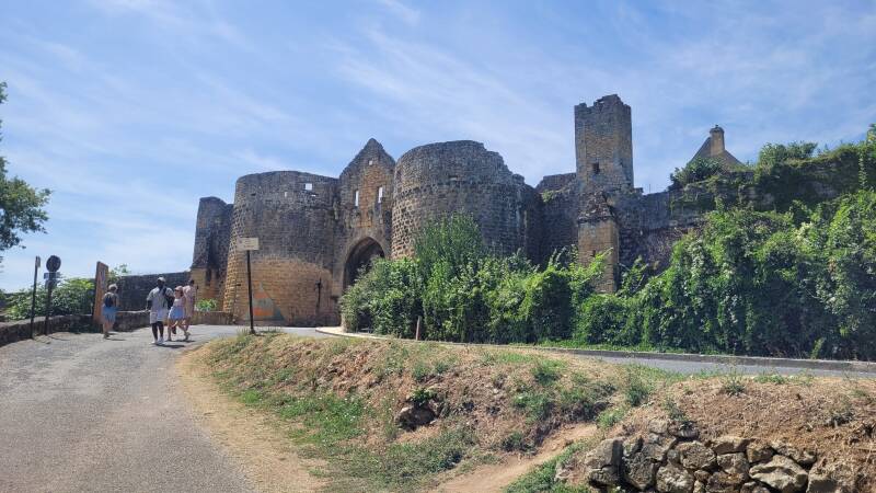 La porte des tours à Domme