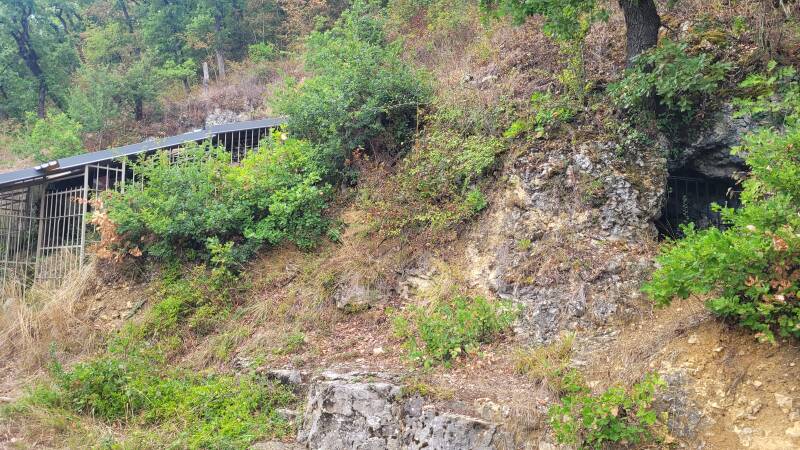 Les grottes de la Garenne