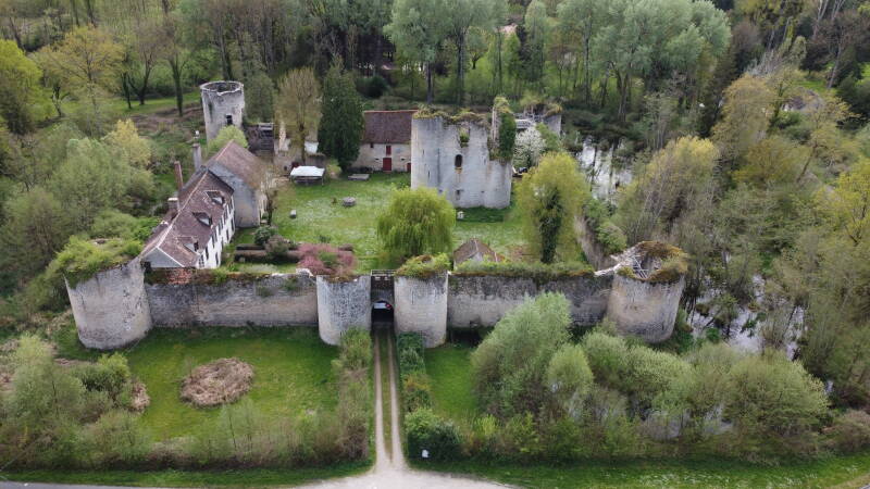 Le château de Mez-le-Maréchal