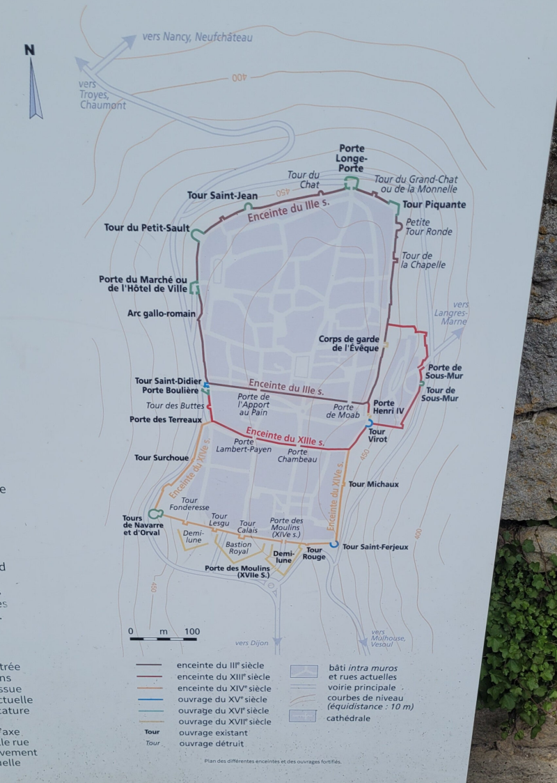 Les remparts de Langres