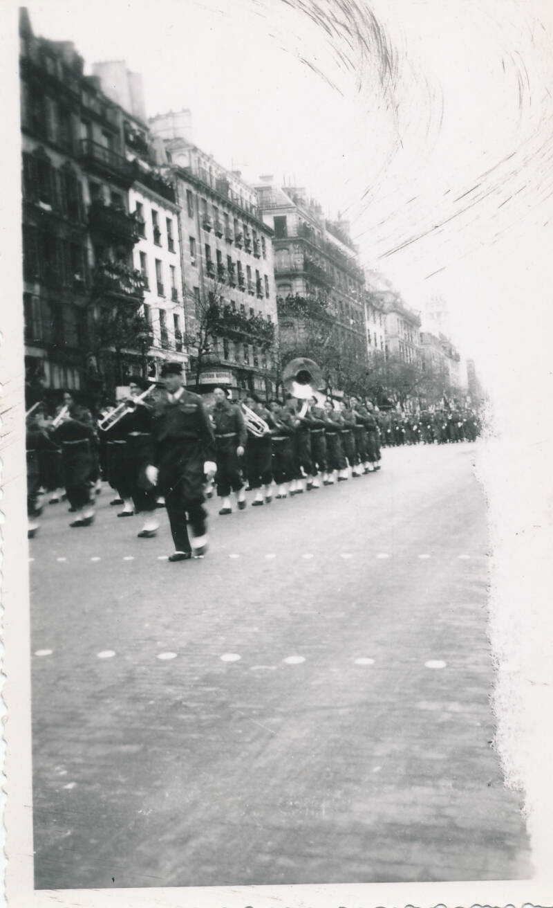 2 avril 1945