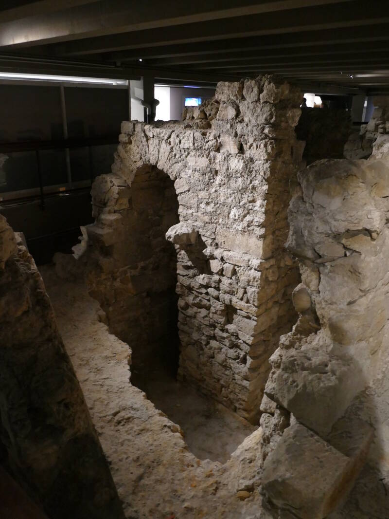 Crypte archéologique de l'île de la Cité