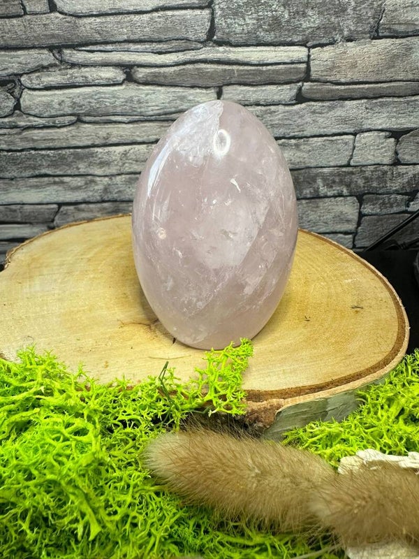 Rozenkwarts sculptuur