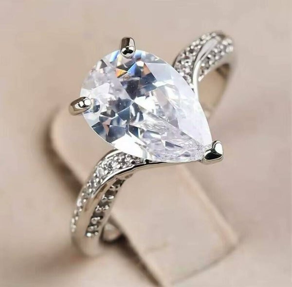 Selina ring