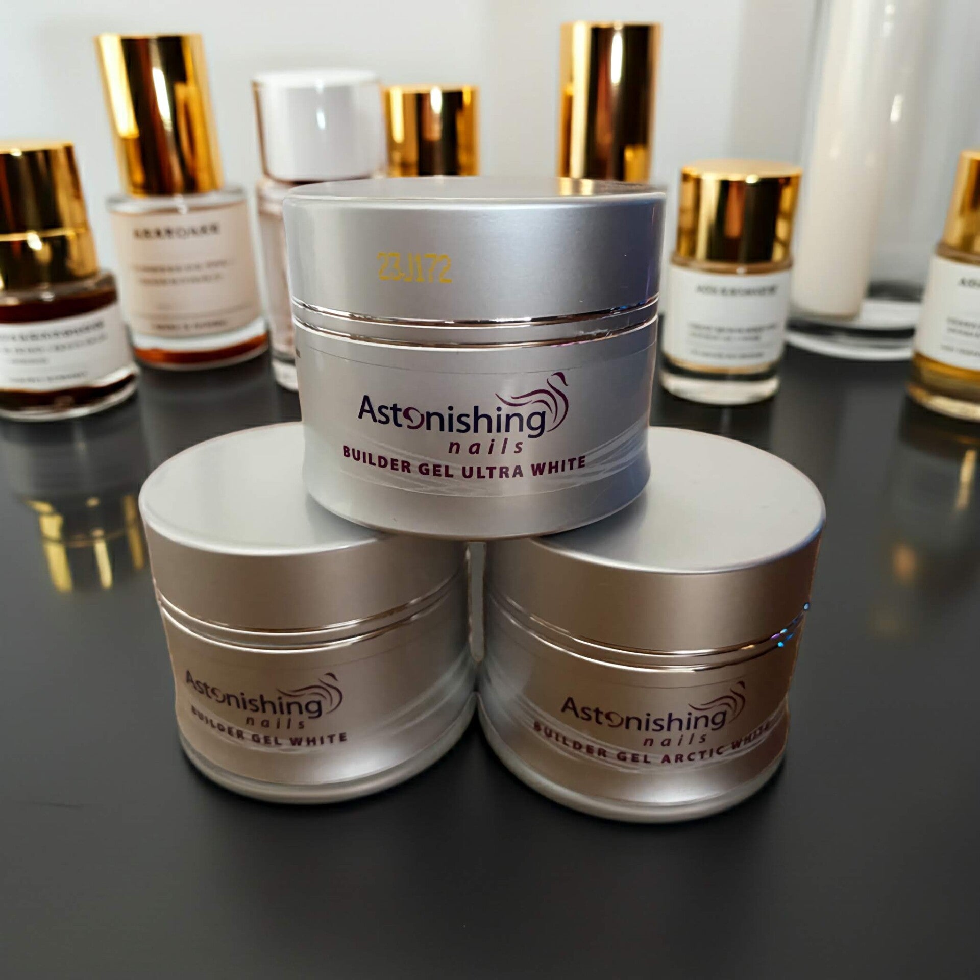 Astonishing Nails Gel Builder Artict, Ultra and White 45g Nagelgel voor UV Lamp Alleen Voor Professioneel Gebruik
