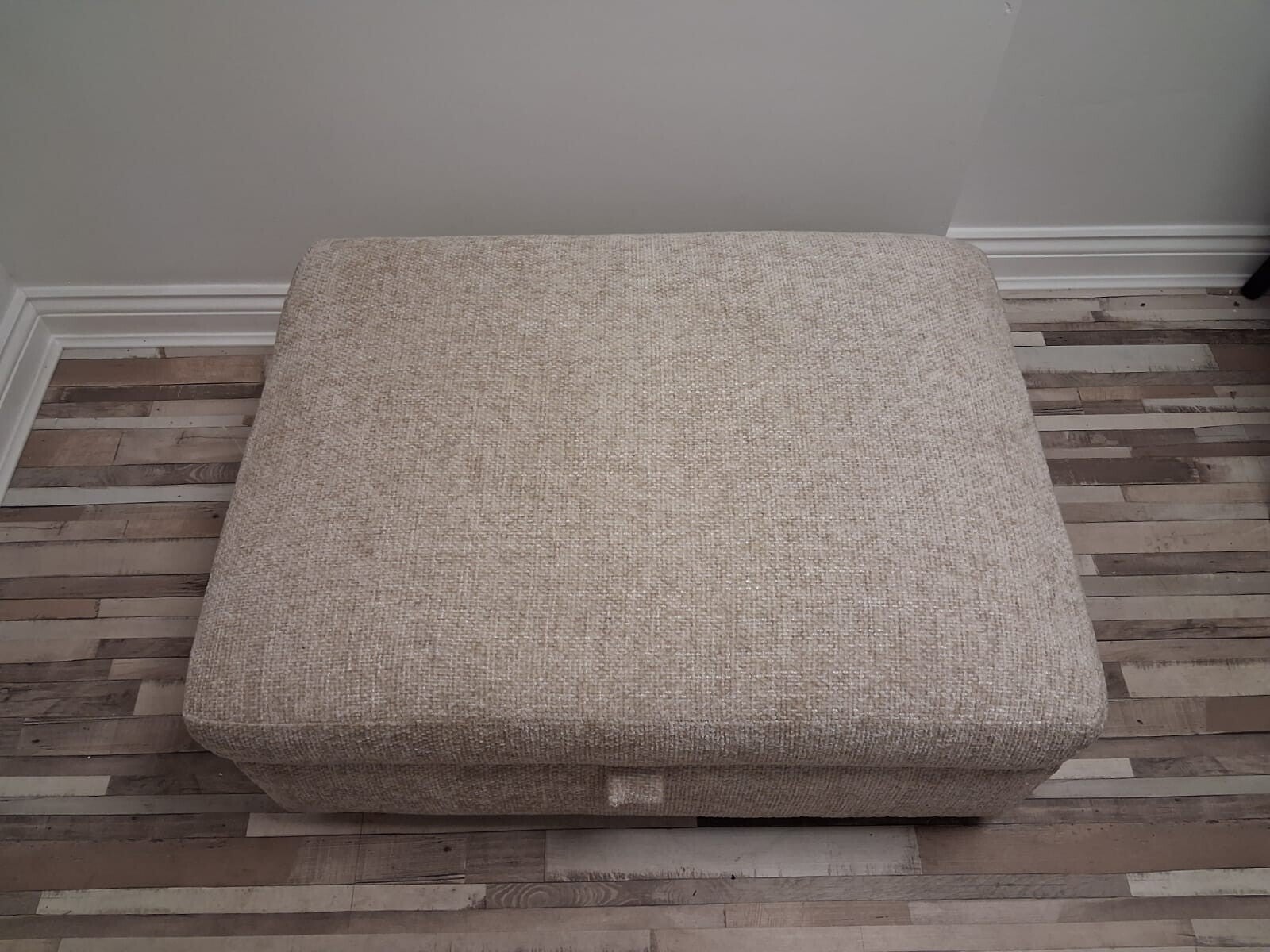 SOFOLOGY TALLULAH STORAGE OTTOMAN – EX DISPLAY