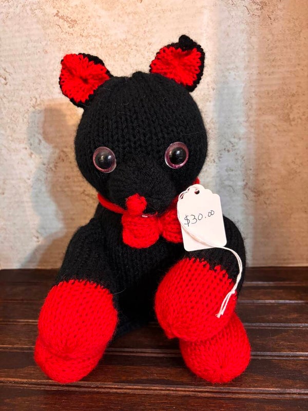 Black and red kitty vampire