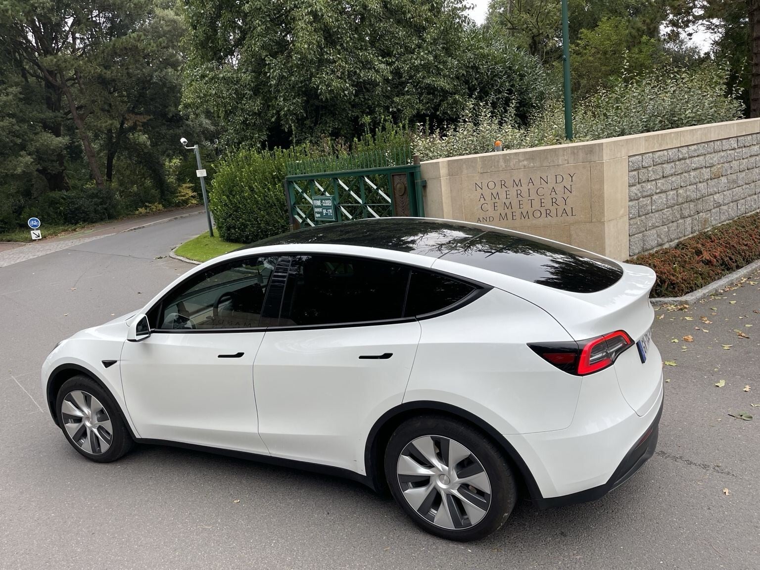 Private D-Day tour from Le Havre to Normandy American Cemetery with chauffeur