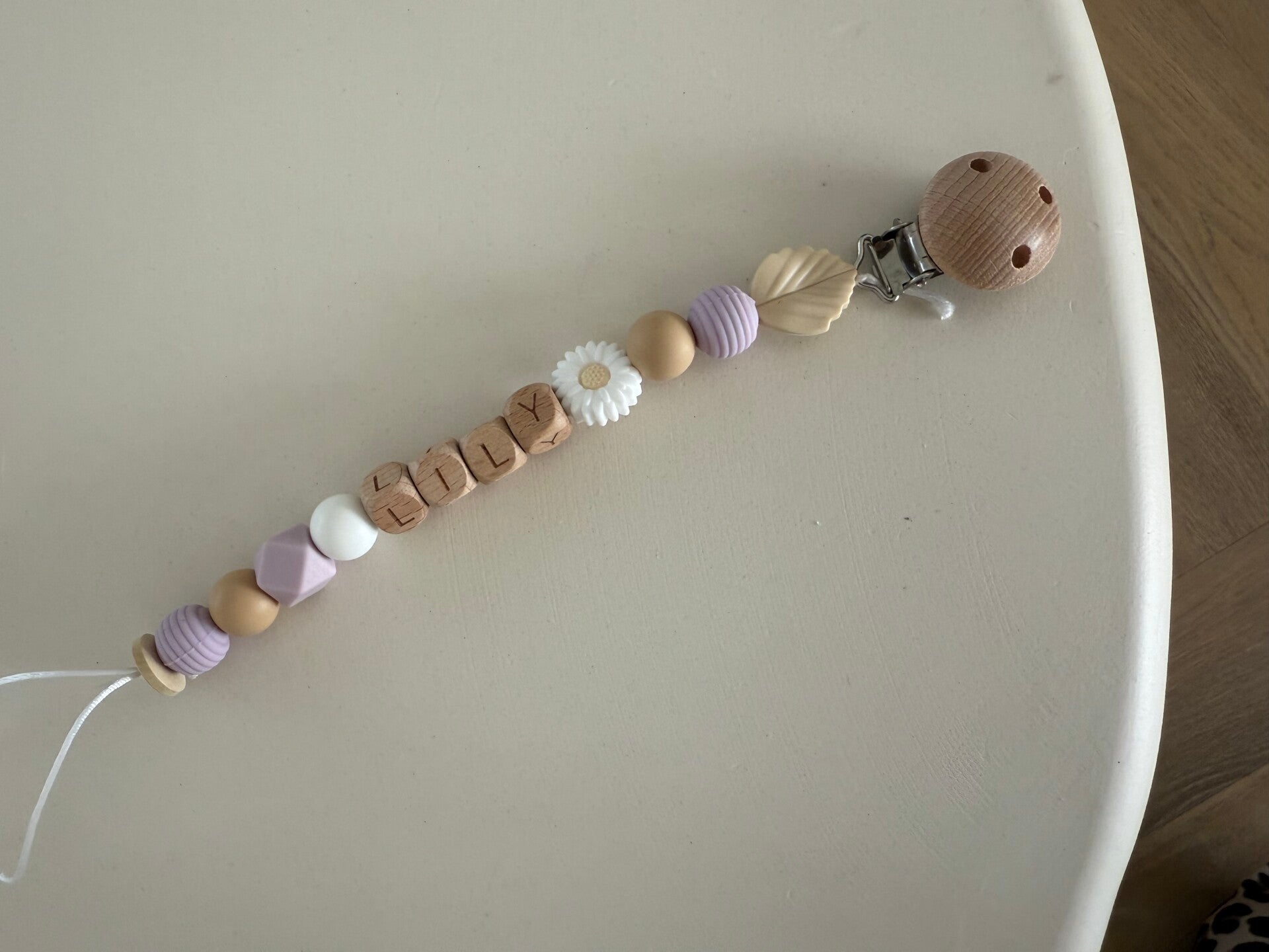 Speenkoord met naam - Lily 💜