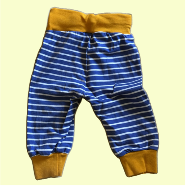 Box "blo-wäiss gesträift"