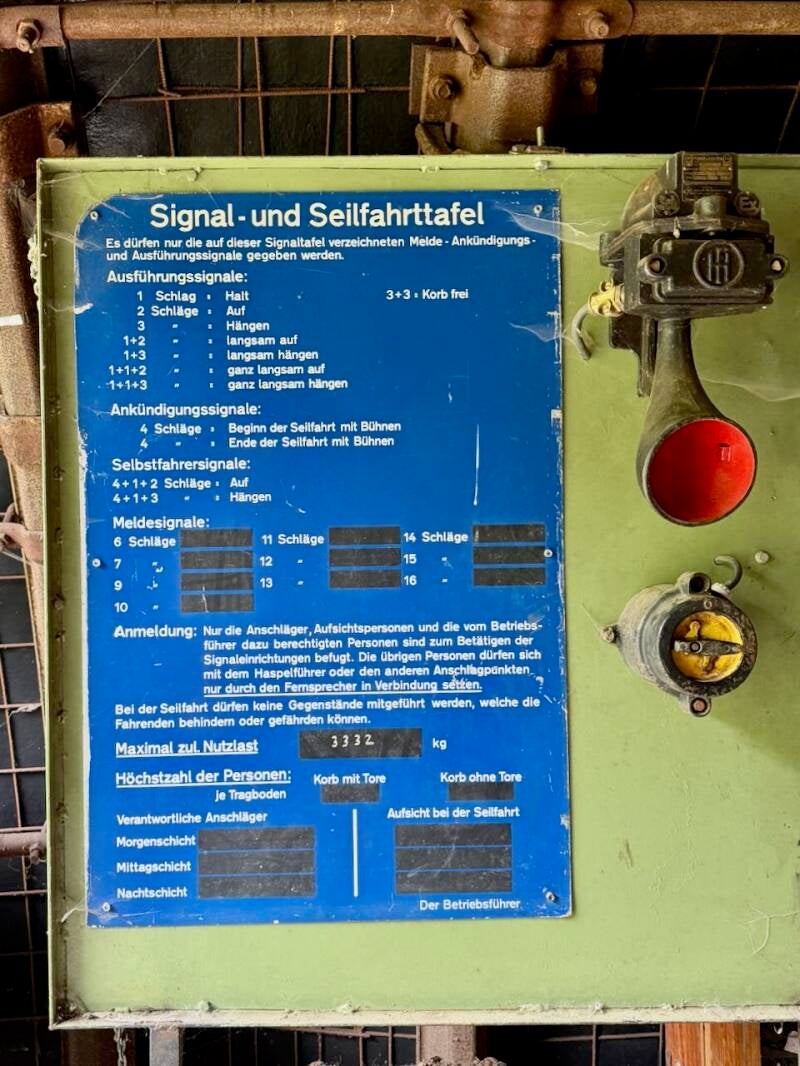 seilfahrttafel-standard.jpg