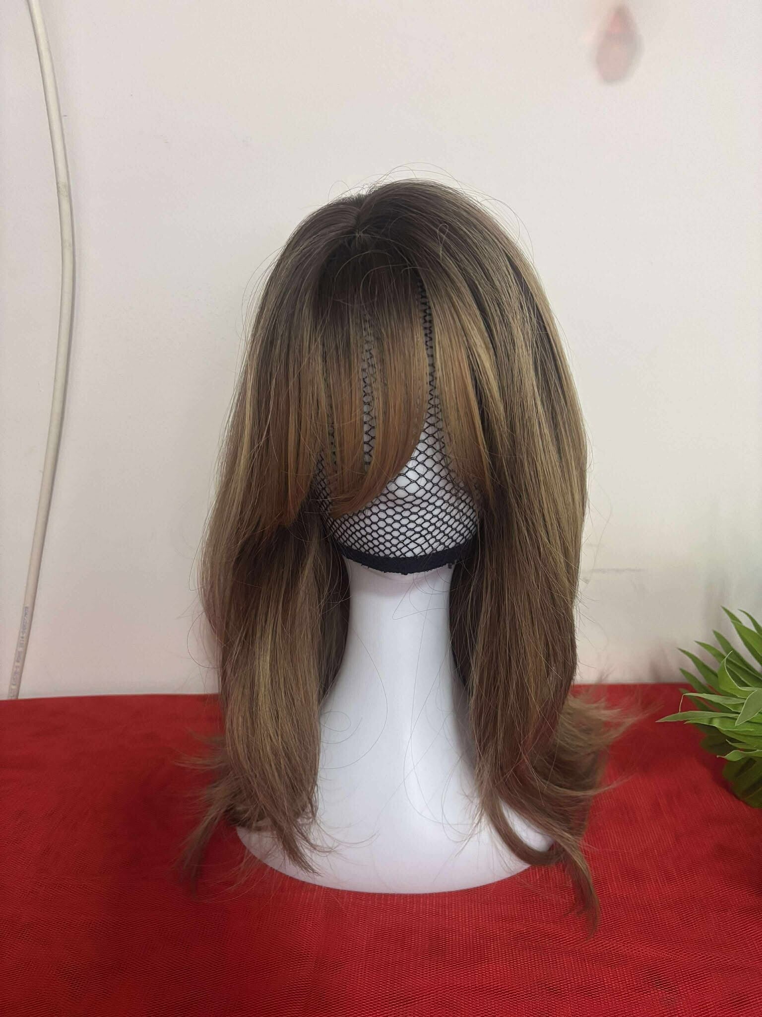 Long Dark Brown & Bellyache beige – Chantelle