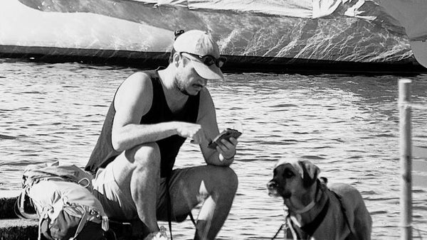 Mann mit Hund