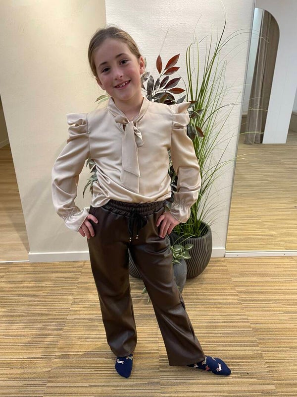Satijne beige bloes
