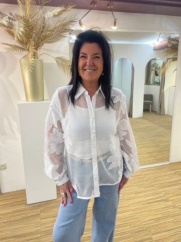 Kanten bloemetjes bloes wit