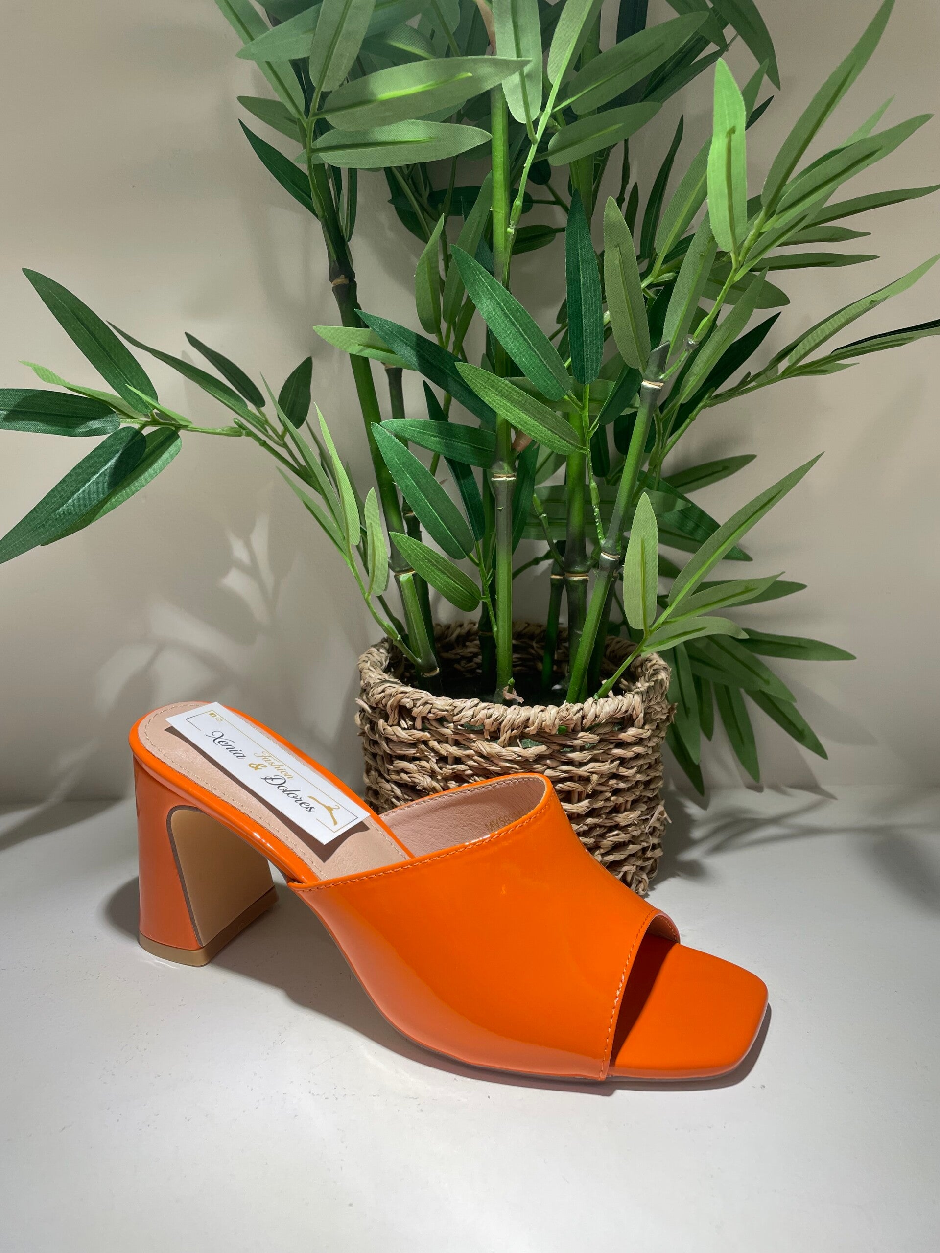 Instapper oranje hak