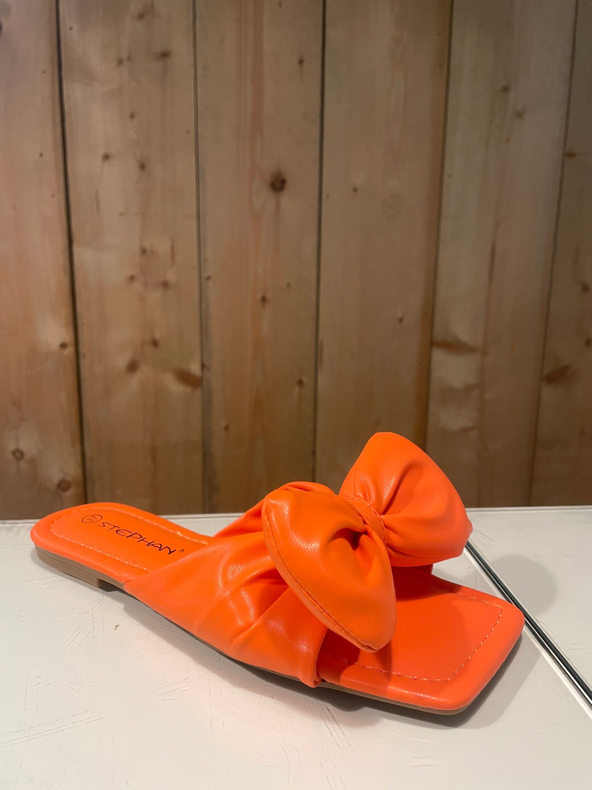 Oranje instapper