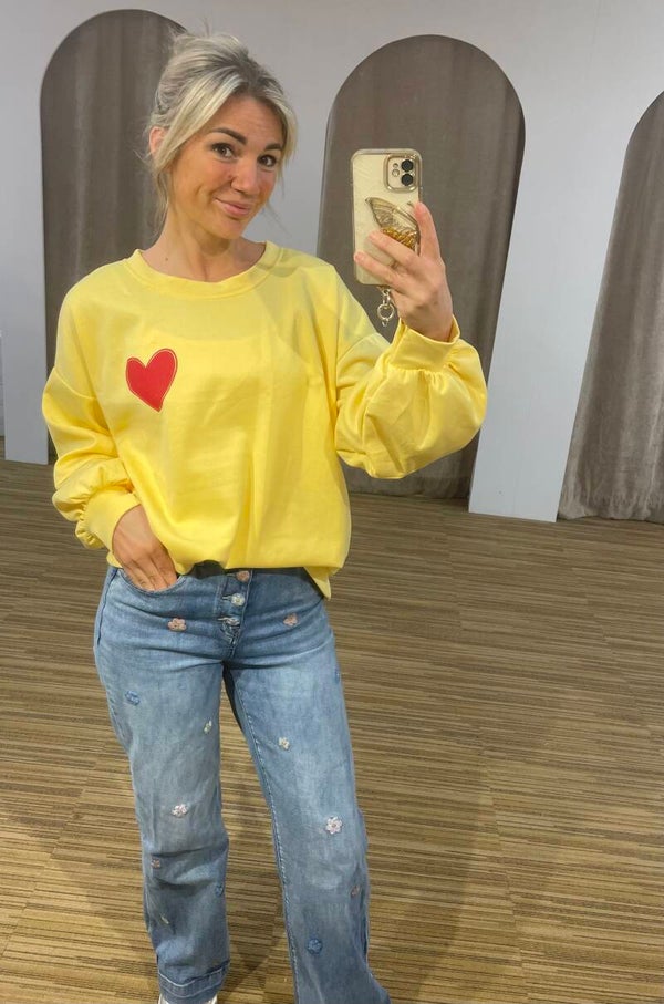 Sweater trui geel met hartje