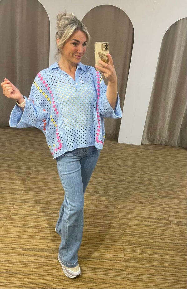 Gehaakte blauw polo pulltje