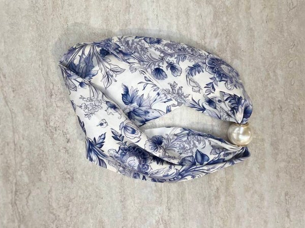 Licht blauw bloemen 035