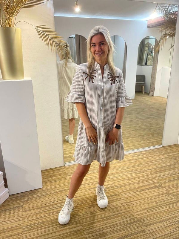 Palmboom kort kleedje bruin