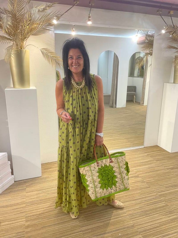 Groene kleedje met bolletjes