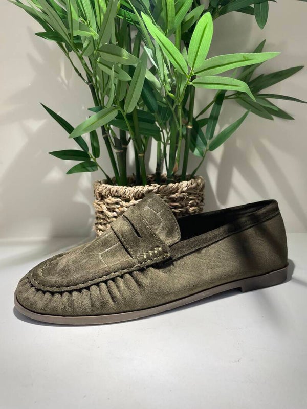 Kaki mocassins
