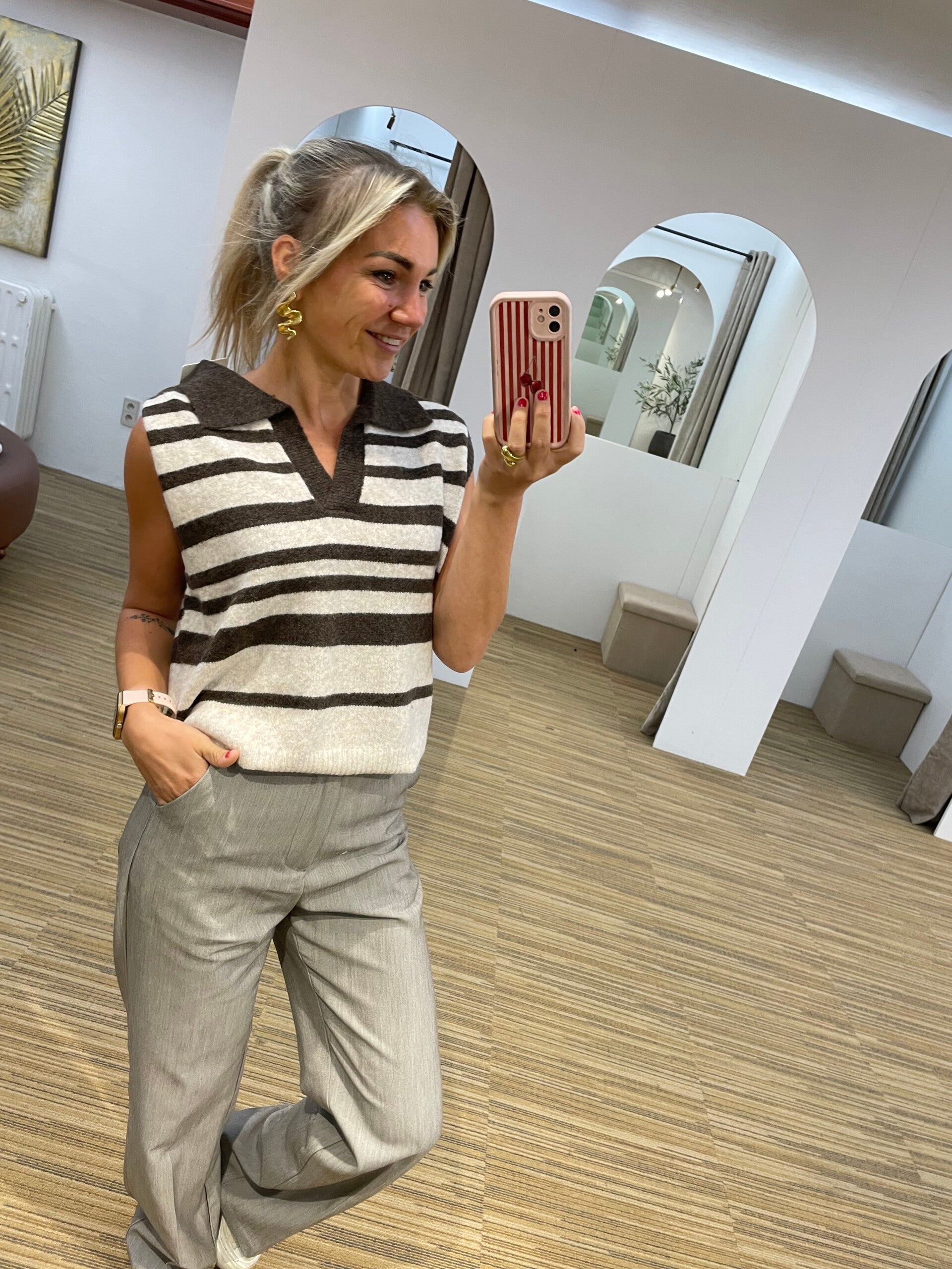 DonkerBruin/beige polo pulletje