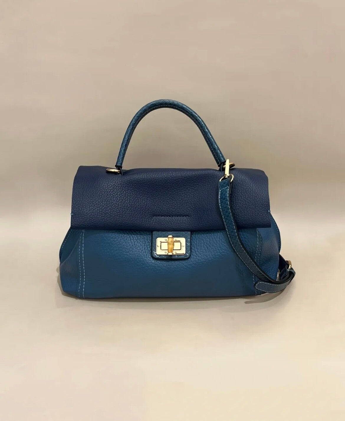 Blauwe leren tas