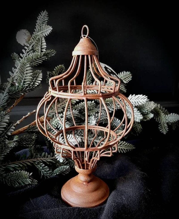 Roest ornament op voet