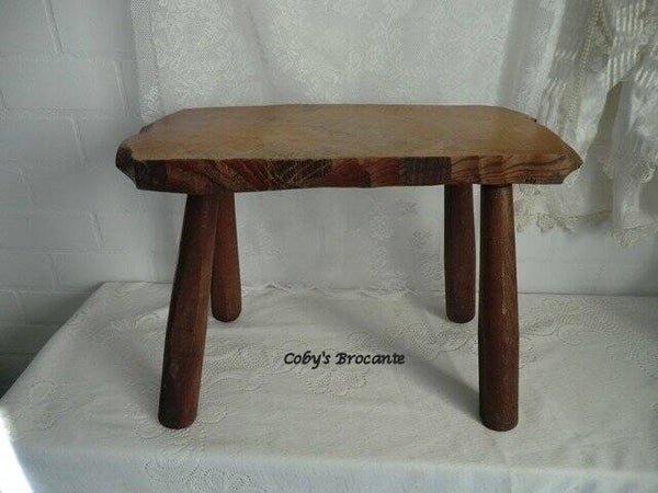 Robuust houten krukje/ boomstamkrukje