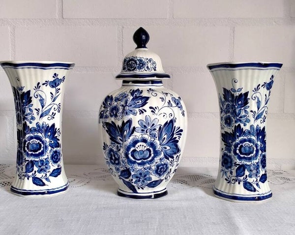 Delfstblauw kaststel Royal Delft handbeschilderd