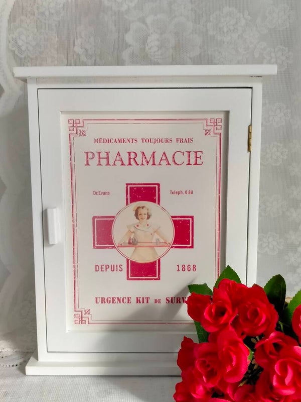 Clayre en Eef medicijnkastje