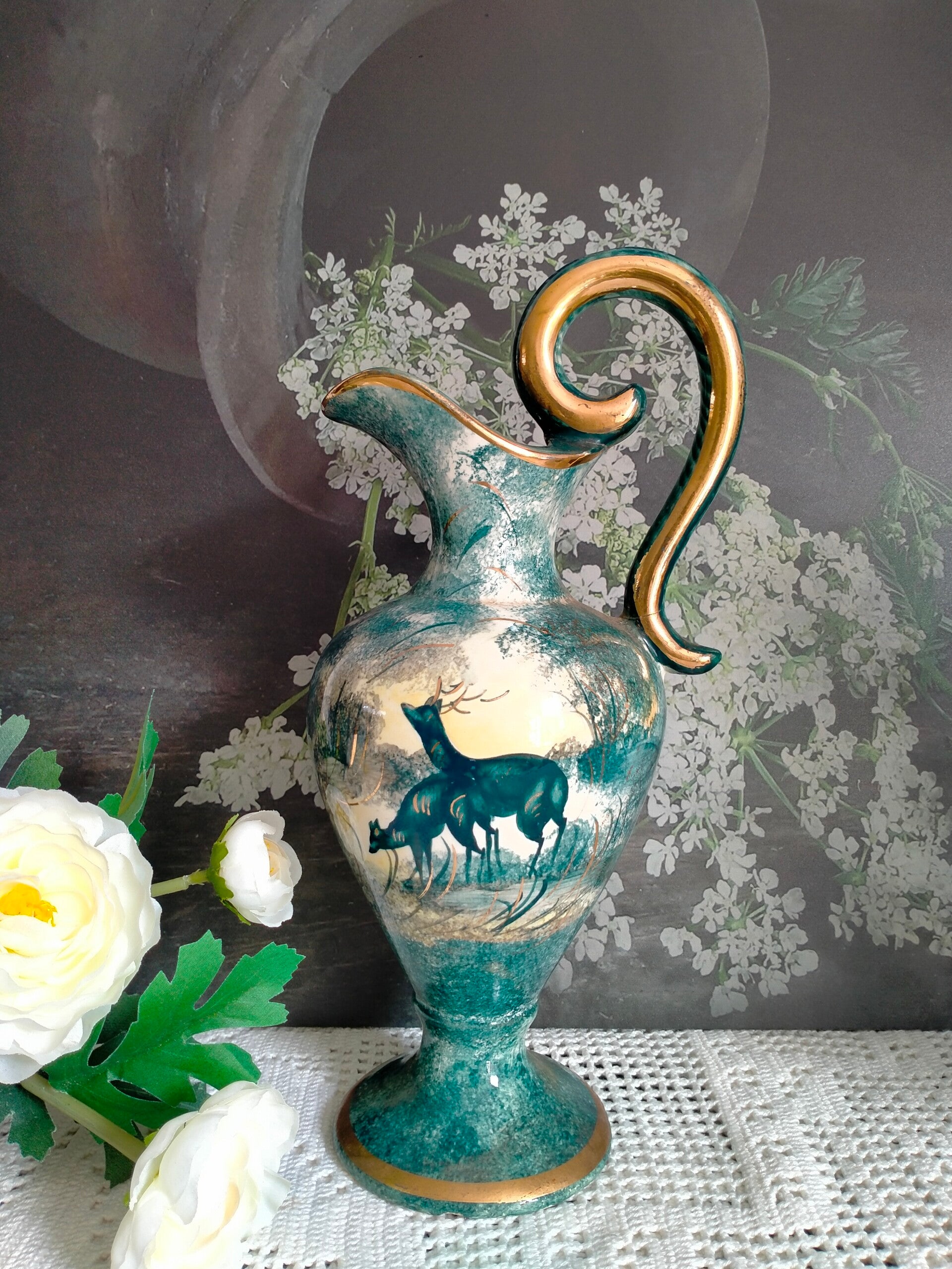 Sierlijke porseleinen vaas H. Bequet