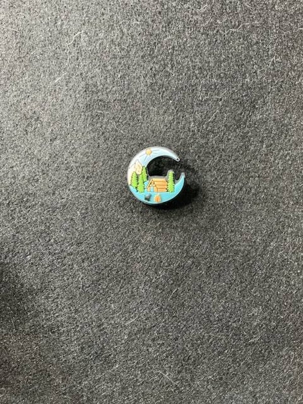 Moon w/cabin scene - Hat Pin