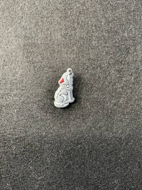 Howling Wolf - Hat Pin