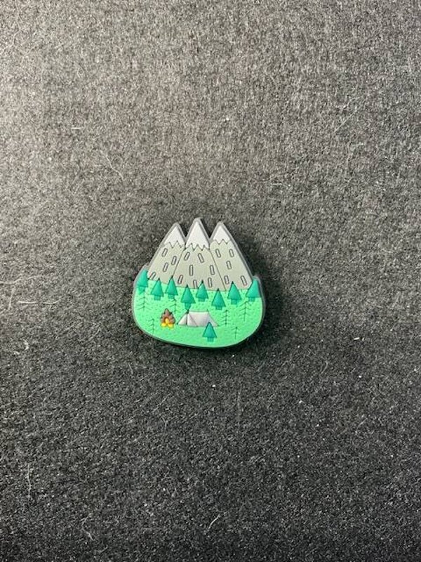 Mountain Scene - Hat Pin