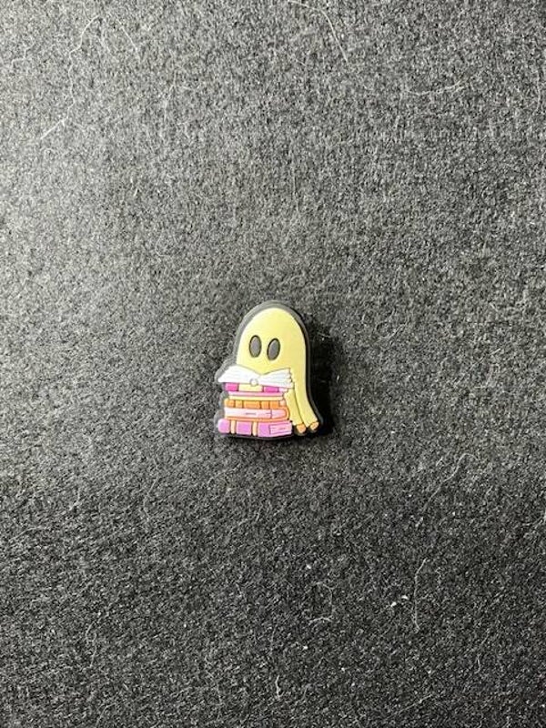 Ghost Reading - Hat Pin