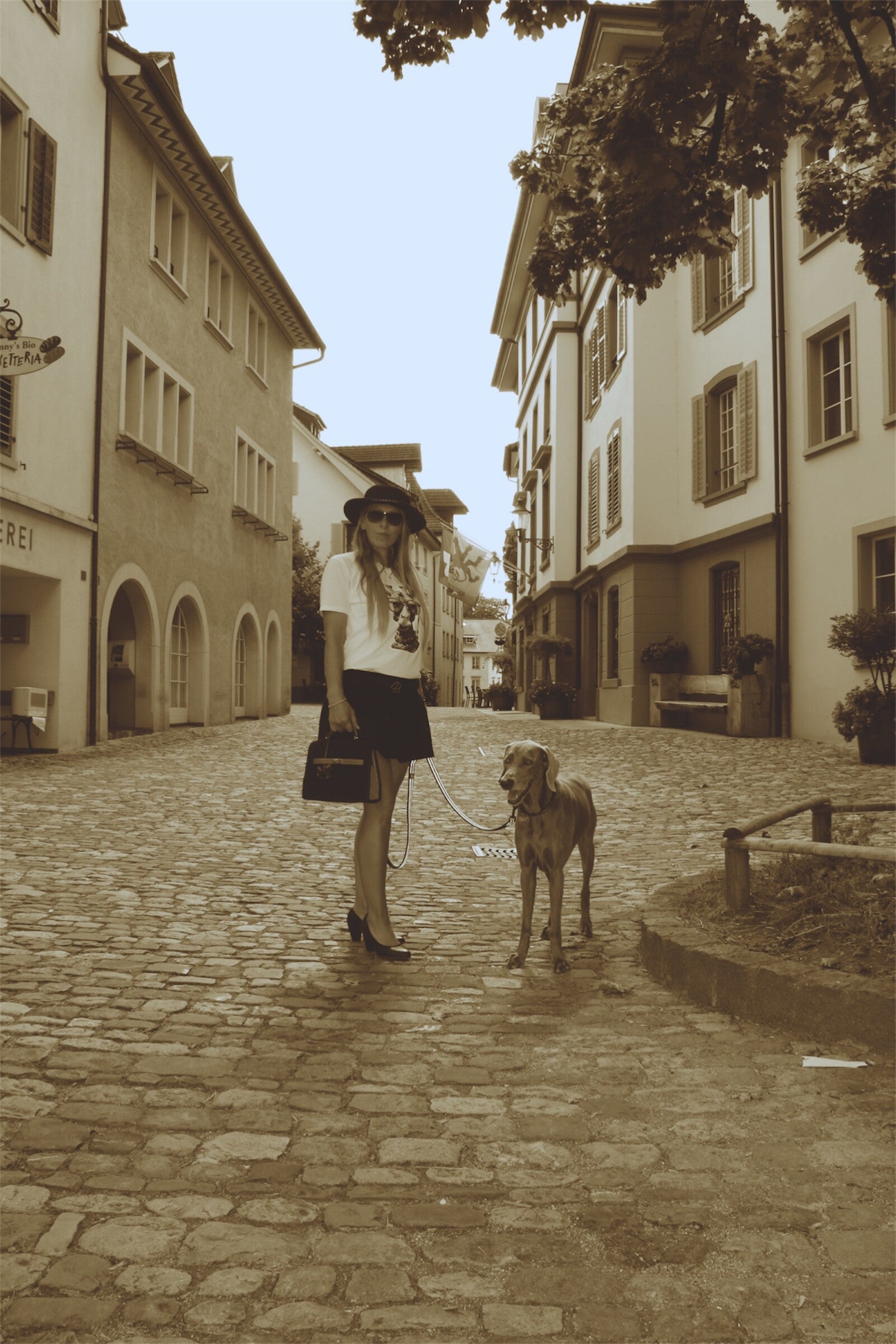 handmade luxury crochet bags and accessories made in Switzerland