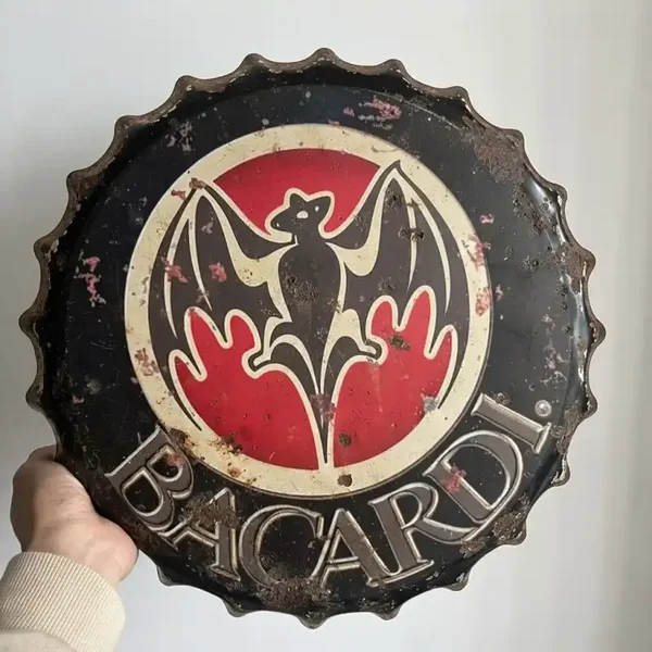 Bacardi Kroonkurk Metaal Bord