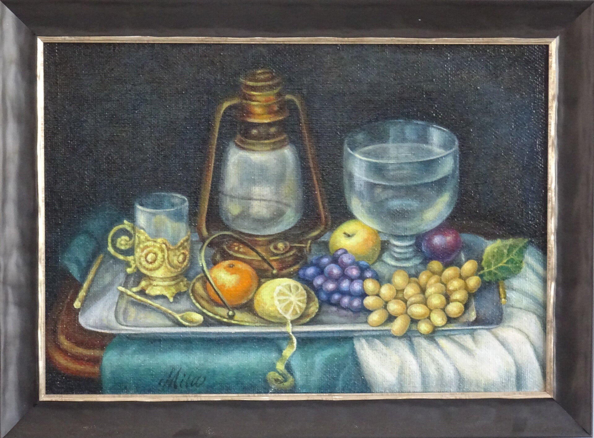 Still live: A breakfast with fruit