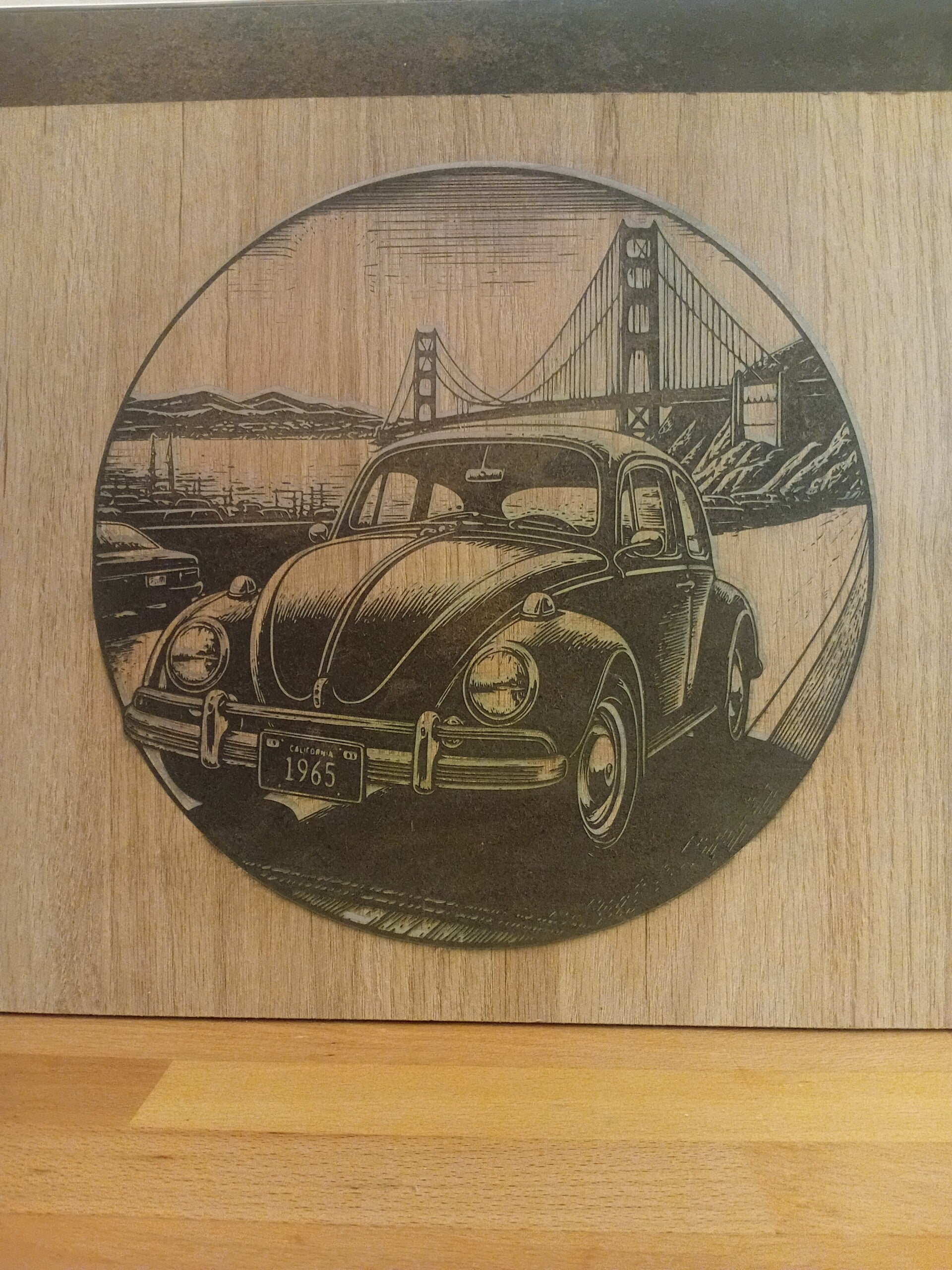 Gravure Coccinelle vw sur planche en fibre de bois