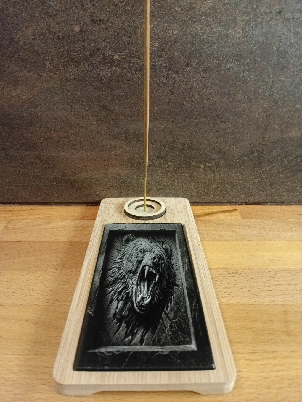 Ours 001