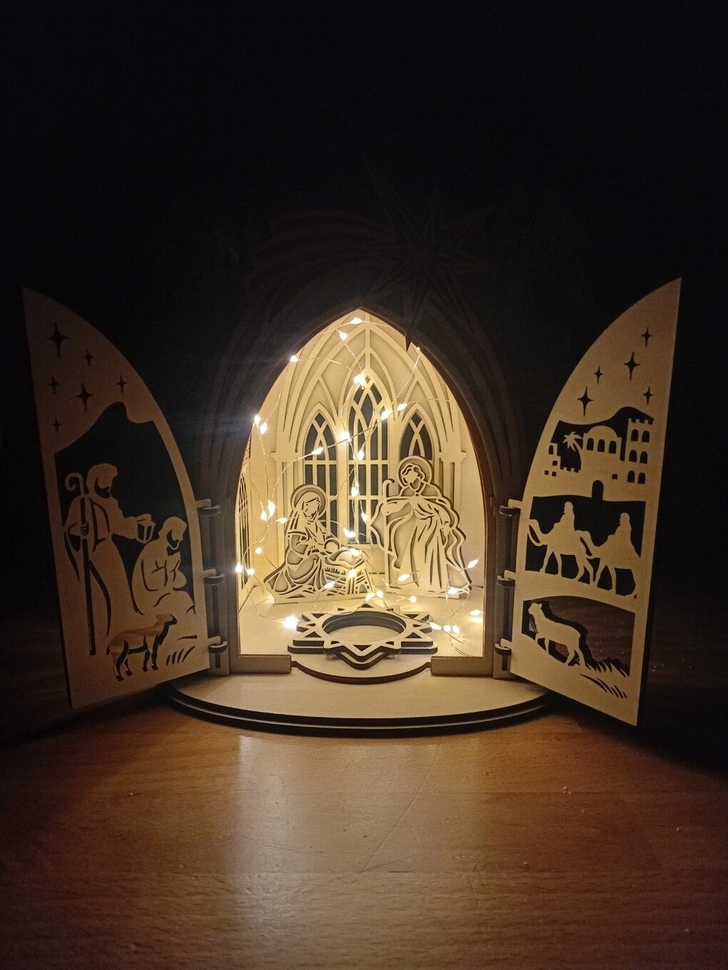 Crèche de noel en bois