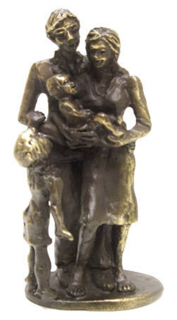 Familie beeldje “Gezin met dochter”