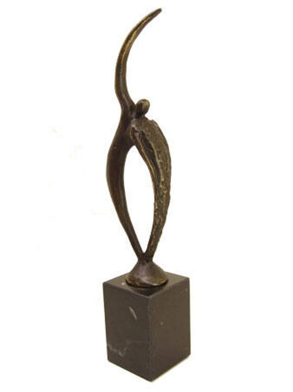 Sculptuur “Helpfull”