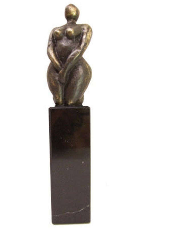 Vrouwen sculptuur “Devotion”