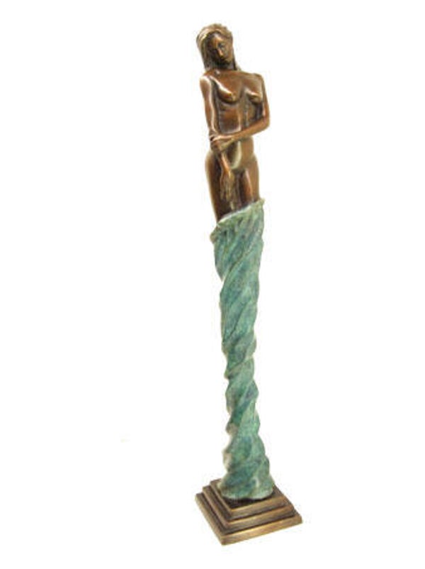 Bronzen sculptuur “Camilla”